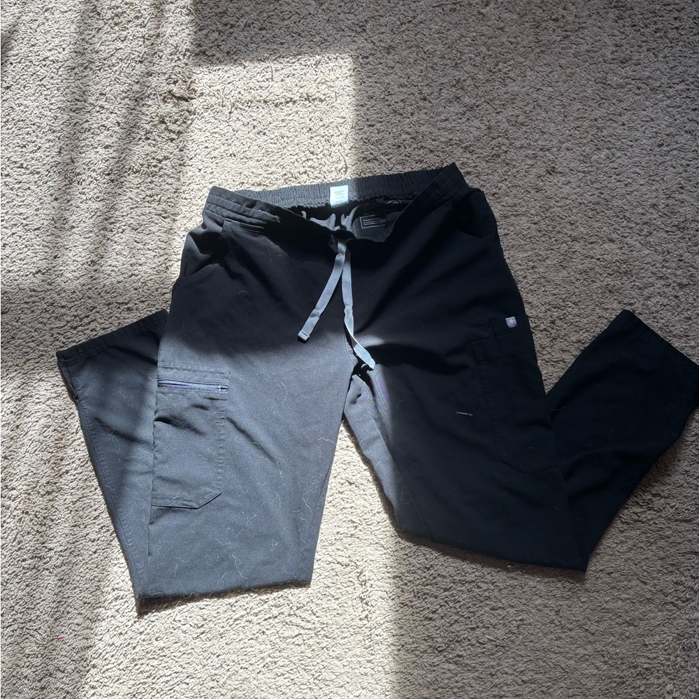 FIGS Technical Collection Scrub Pants – Size Medium – Black